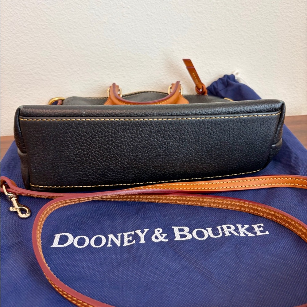 Dooney & Bourke Black Pebble Leather Crossbody with Tan Trim and Gold Hardware - Picture 7 of 7